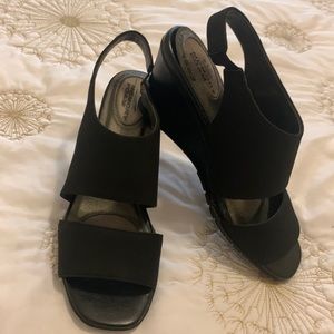 Lifestride Velocity Memory Foam Wedges